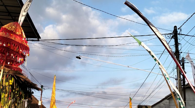 Warga Desa Alas Malang Gelar Acara Slamatan dalam Rangka Menyambut Ritual Adat Kebo-keboan, Sabtu (29/07). Foto: Indri Washiati/Banyuwangihits.id