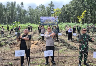 Peringati Hari Bhayangkara ke-79, Polresta Banyuwangi Gelar Green Action Tanam 300 Ribu Pohon