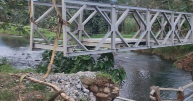 Jembatan Sungai Lembu Ambruk, Pemkab Banyuwangi Bangun Jembatan Darurat Jembatan Sungai Lembu Ambruk, Pemkab Banyuwangi Bangun Jembatan Darurat