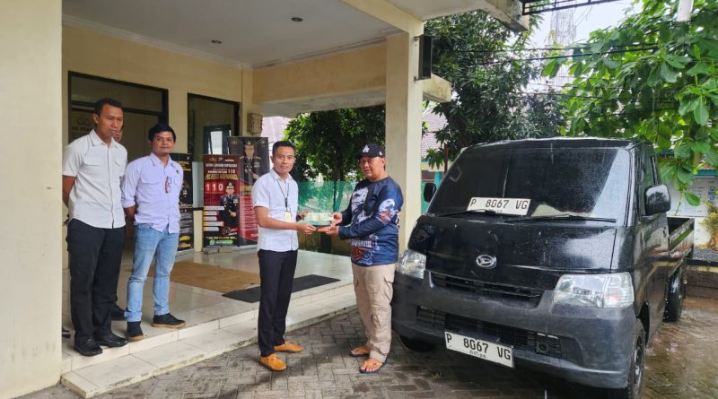 Menjadi Korban Penggelapan dan Penipuan, Warga Kecamatan Rogojampi Tersenyum Mobilnya dikembalikan Polisi Tanpa Syarat