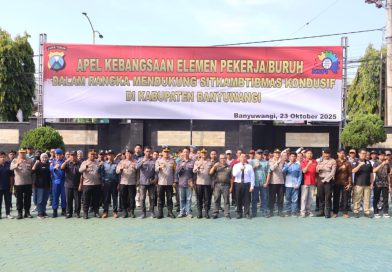 Apel Kebangsaan di Polresta Banyuwangi Teguhkan Komitmen Buruh Jaga Kondusifitas Daerah Apel Kebangsaan di Polresta Banyuwangi Teguhkan Komitmen Buruh Jaga Kondusifitas Daerah