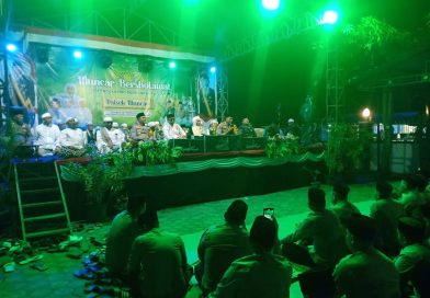 Ribuan Warga Muncar Gelar Selawatan Bersama Peringati Hari Santri Nasional 2025 Ribuan Warga Muncar Gelar Selawatan Bersama Peringati Hari Santri Nasional 2025