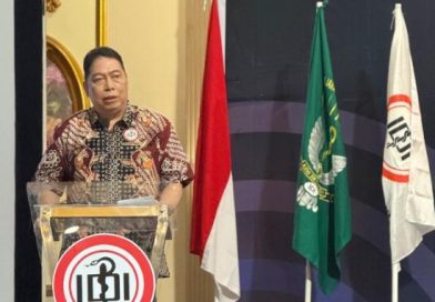 IDI Banyuwangi Ajak Dokter Terus Berkontribusi Bangun Kesehatan di Peringatan Hari Dokter Nasional ke-75 IDI Banyuwangi Ajak Dokter Terus Berkontribusi Bangun Kesehatan di Peringatan Hari Dokter Nasional ke-75