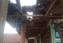 Hujan dan Angin Kencang Rusak 27 Rumah di Desa Seneporejo, Siliragung Hujan dan Angin Kencang Rusak 27 Rumah di Desa Seneporejo, Siliragung