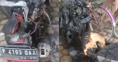 Diduga Menjadi Penyebab Motor Honda Vario Hangus Terbakar di Dalam Rumah Warga Kecamatan Pesanggaran Banyuwangi.