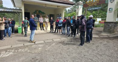 Pendaki Kawah Ijen Dzikri Maulana Masih Dicari, SAR Gabungan Perluas Area Pencarian. Pendaki Kawah Ijen Dzikri Maulana Masih Dicari, SAR Gabungan Perluas Area Pencarian.