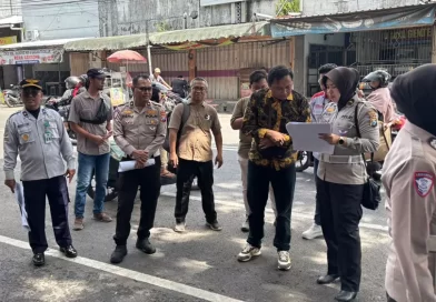 Jelang Mudik Lebaran 1447 H, Satlantas Polresta Banyuwangi Petakan Jalur Rawan Kemacetan untuk Antisipasi Lonjakan Kendaraan. Jelang Mudik Lebaran 1447 H, Satlantas Polresta Banyuwangi Petakan Jalur Rawan Kemacetan untuk Antisipasi Lonjakan Kendaraan.