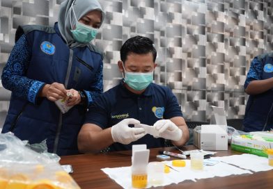 Tes Narkoba Mendadak di Stasiun Ketapang, KAI Daop 9 Jember Tegaskan Komitmen Keselamatan Perjalanan. Tes Narkoba Mendadak di Stasiun Ketapang, KAI Daop 9 Jember Tegaskan Komitmen Keselamatan Perjalanan.