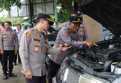 Kapolresta Banyuwangi Tinjau Kesiapan Kendaraan Dinas Jelang Operasi Ketupat Semeru 2026.