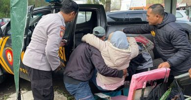 Wisatawan Asal Bogor Terpeleset di Kawah Ijen Banyuwangi, Dievakuasi Gunakan Troli ke RSUD Blambangan. Wisatawan Asal Bogor Terpeleset di Kawah Ijen Banyuwangi, Dievakuasi Gunakan Troli ke RSUD Blambangan.