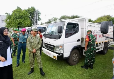 18 Truk Operasional untuk Koperasi Merah Putih Disalurkan Pemkab Banyuwangi, Berharap Dapat Membantu Dorong Ekonomi Desa.
