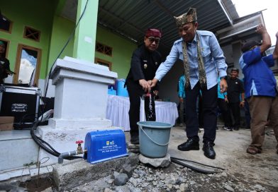 Dukung Program Air Bersih Banyuwangi, PLN Bangun 50 Sambungan Air untuk Warga Kebondalem. Dukung Program Air Bersih Banyuwangi, PLN Bangun 50 Sambungan Air untuk Warga Kebondalem.