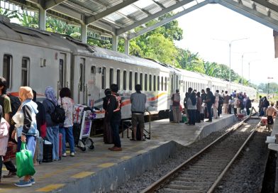 Mobilitas Tinggi Banyuwangi dan Jember Dominasi Penumpang KA Triwulan I 2026 di Wilayah Daop 9 Jember. Mobilitas Tinggi Banyuwangi dan Jember Dominasi Penumpang KA Triwulan I 2026 di Wilayah Daop 9 Jember.