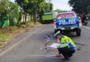 Kecelakaan Maut Banyuwangi–Situbondo, Pemotor Muncar Tewas Hantam Truk Parkir di Ketapang. Kecelakaan Maut Banyuwangi–Situbondo, Pemotor Muncar Tewas Hantam Truk Parkir di Ketapang.