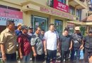 Warga Kawasan Pesisir Marina Boom Protes Kasus Penganiayaan WNA Rusia Terkait Sound System.