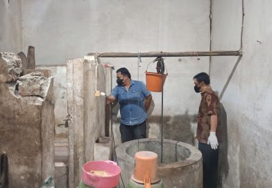 Warga Genteng Kulon Digegerkan Penemuan Jenazah Lansia di Kamar Mandi.