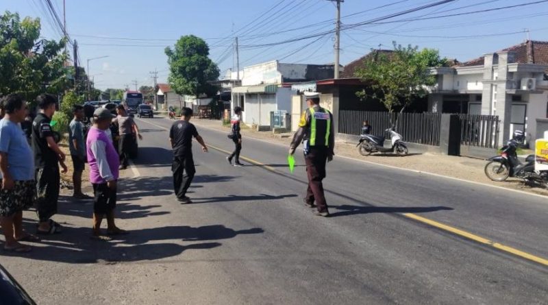 Kecelakaan Beruntun di Wongsorejo Banyuwangi, Dua Pengendara Motor Luka-Luka.