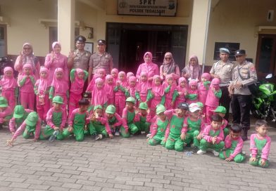 Kenalkan Profesi Polisi pada Anak Usia Dini, Polsek Tegalsari Dikunjungi TK Mukhtar Syafaat. Kenalkan Profesi Polisi pada Anak Usia Dini, Polsek Tegalsari Dikunjungi TK Mukhtar Syafaat.